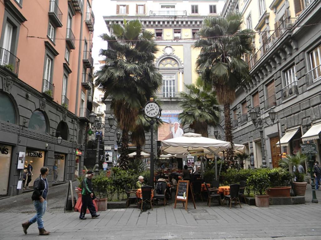 Casa Vacanze Napoli Centro Carmen & Sara 外观 照片