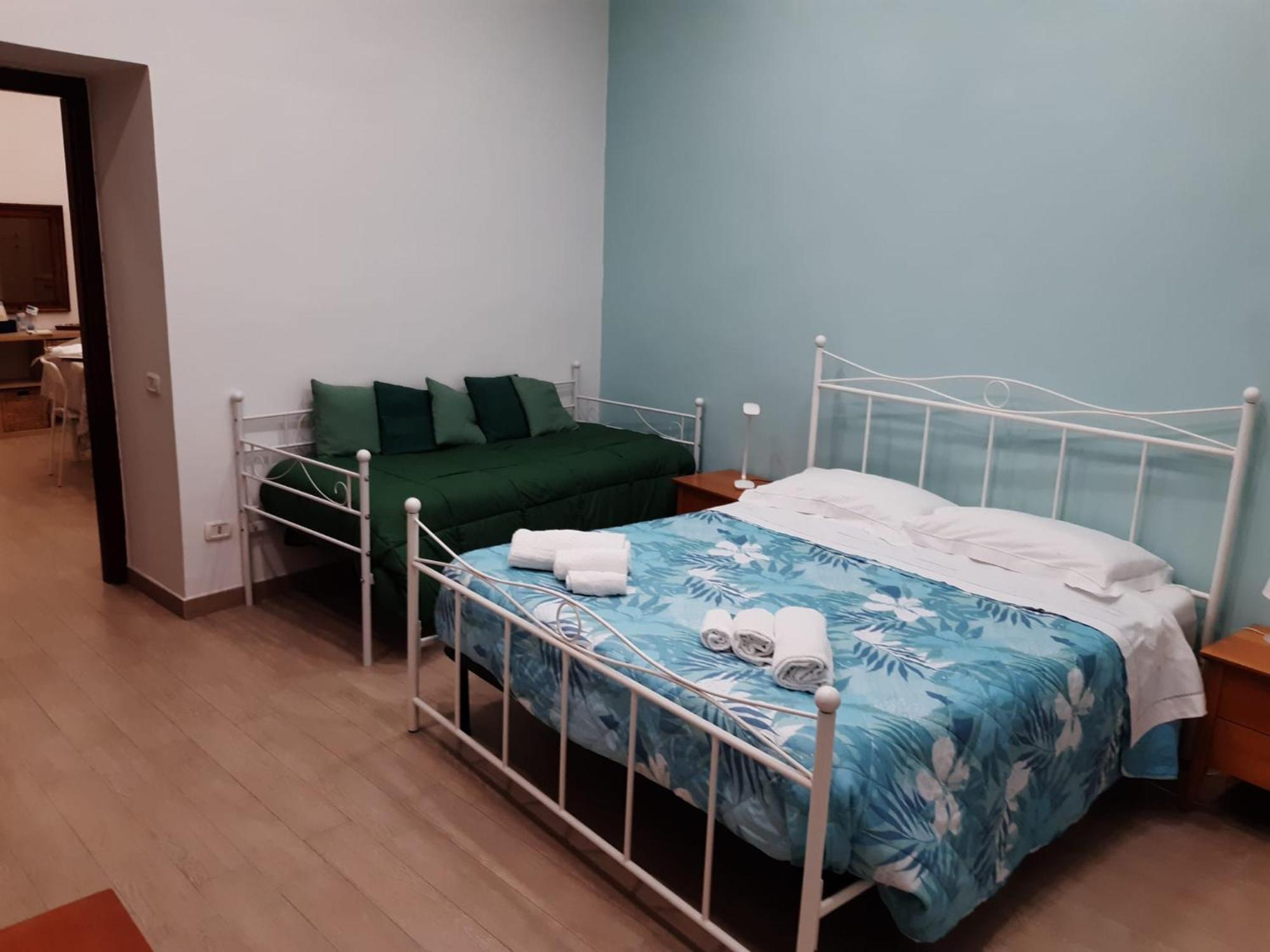 Casa Vacanze Napoli Centro Carmen & Sara 外观 照片